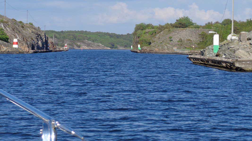 Durchfahrt durch Schwedische Schären nördlich Orust